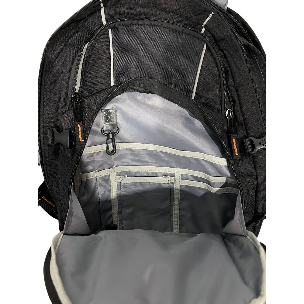 Amazon Basics Padded Computer Travel Backpack - Picture 3 of 6